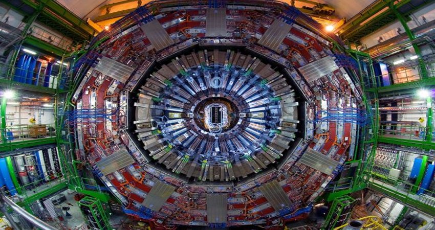 CERN experiments announce first indications of a rare Higgs boson process