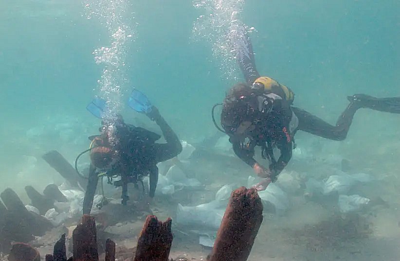 Excavations Of 7th Century Shipwreck In Israel Reveal Christian And Muslim Symbols