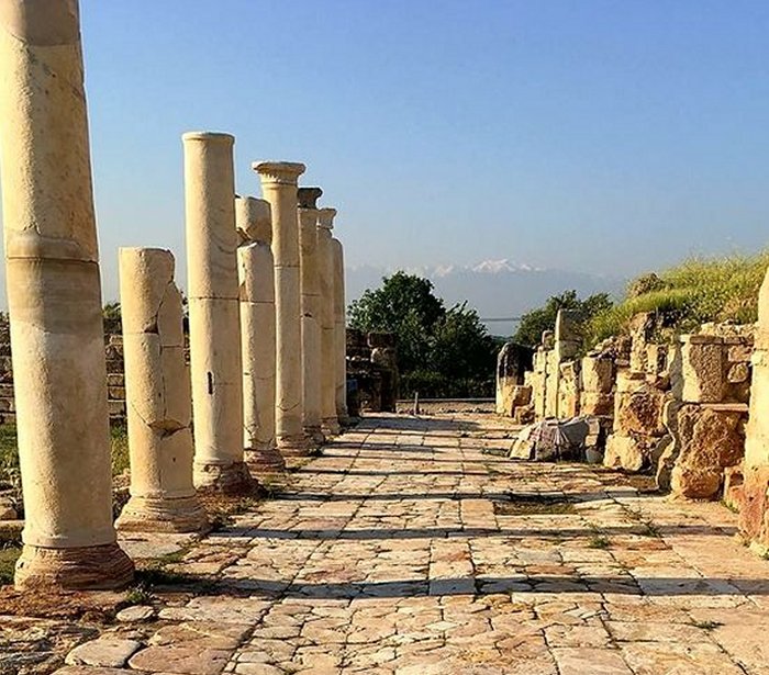 Massive 2nd-Century Fountain In Turkey's Ancient City Of Tripolis Will Be Soon Restored