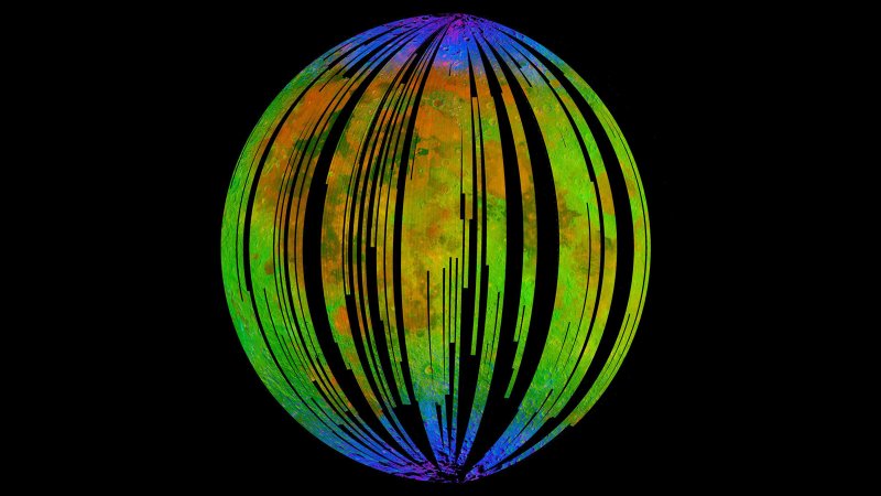 Unexpected Anomaly Discovered On The Moon – Why Is Our Satellite Rusting?