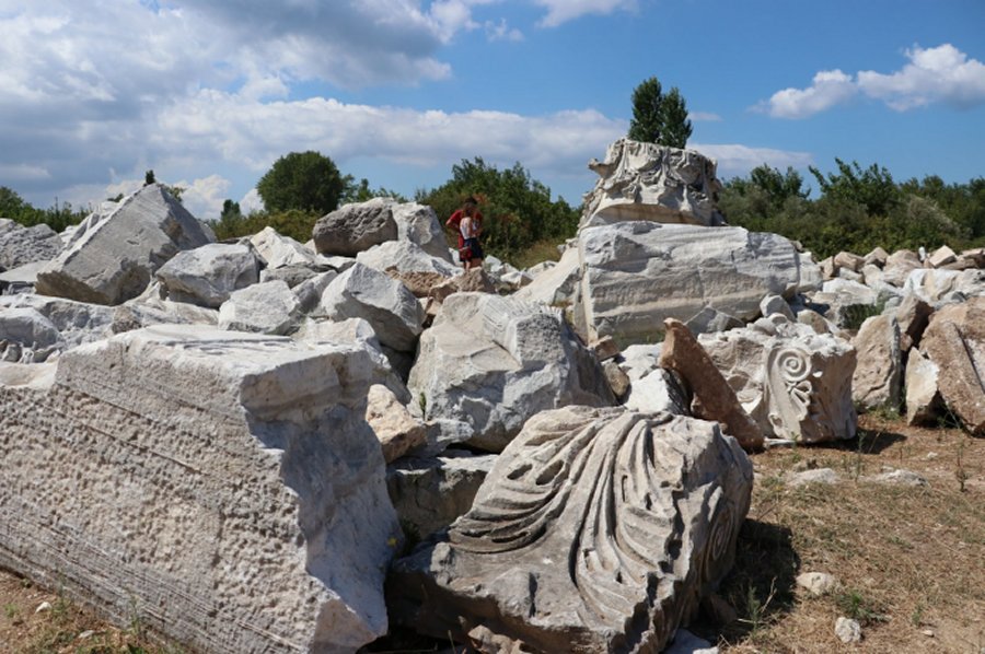 Once Impressive Temple Of Hadrian In City Of Cyzicus Will Be Restored Soon