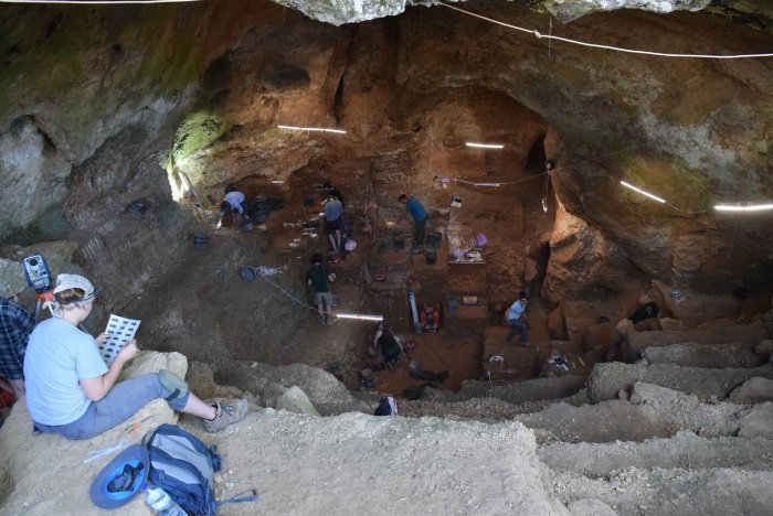 Stone Tools In Lapa do Picareiro Cave Reveal Modern Humans Reached Western Parts Of Europe 5,000 Years Earlier Than Previously Thought