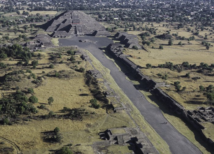 Teotihuacan's Puzzling Red Glyphs Could Be Unknown Ancient Writing