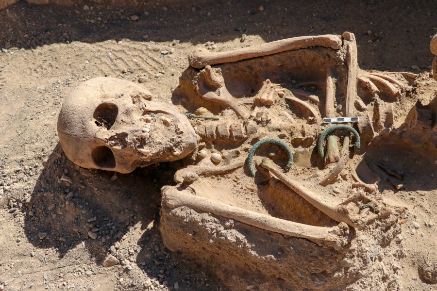 Urartian Noble Woman Buried With Jewelry Found In 2,750-Year-Old Necropolis Of Çavuştepe Castle