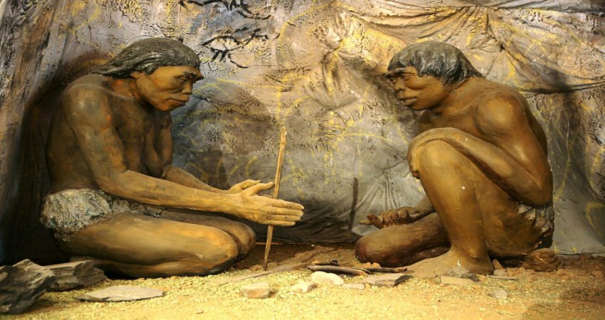 A diorama showing Homo erectus, the earliest human species that is known to have controlled fire, from inside the National Museum of Mongolian History in Ulaanbaatar, Mongolia