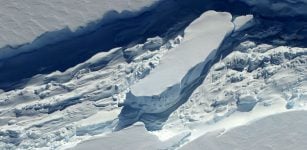 Scientific Team Uncovers Additional Threat To Antarctica's Floating Ice Shelves