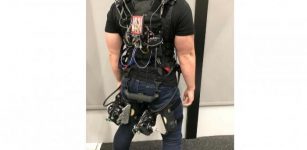 How To Make An Exosuit That Helps With Awkward Lifts