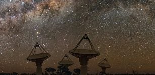 Strange Radio Waves Emerge From The Direction Of The Galactic Center