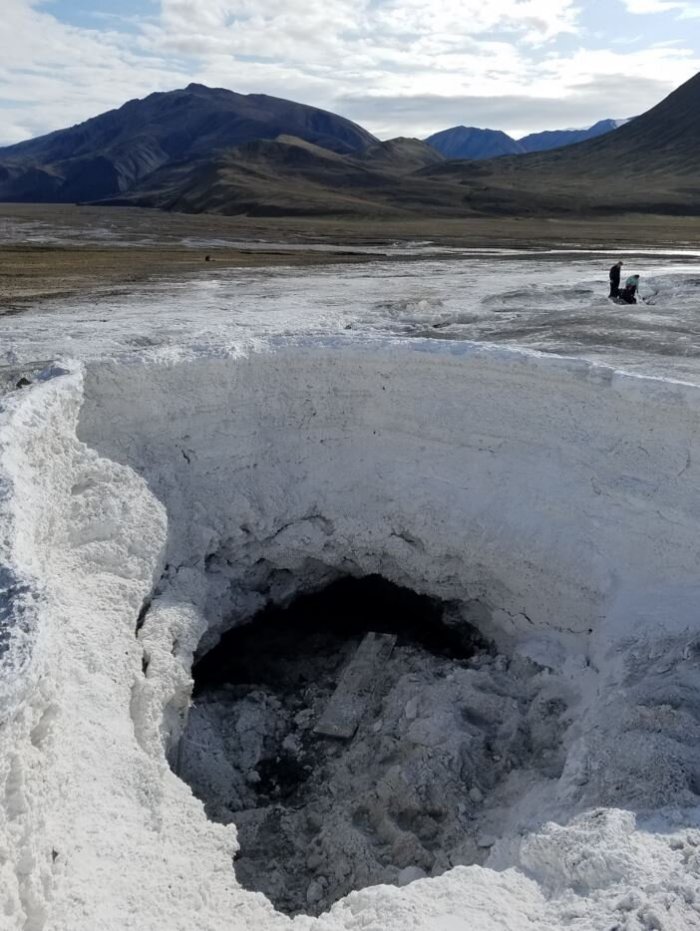 Microbes taken from surface sediment near Lost Hammer Spring, Canada, about 900 km south of the North Pole, could provide a blueprint for the kind of life forms that may once have existed, or may still exist, on Mars. Credit: Elisse Magnuson.