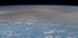 The atmospheric plume from the Tonga volcanic eruption, as seen from the International Space Station. Credit: NASA