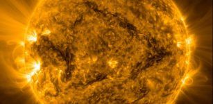 Halo-like solar corona. (Photo courtesy of NASA.)