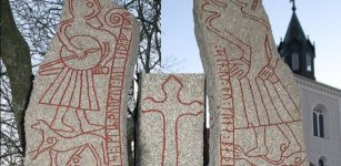 Ledberg Stone (Ledbergsstenen) With Magic Formula Dated To Viking-Era - One Of Most Beautiful Landmarks