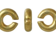 'Incredibly Mysterious' Bronze Age Gold Penannular Ring Found In Norfolk