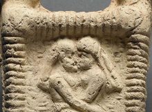Humanity's Earliest Recorded Kiss Occurred In Mesopotamia 4,500 Years Ago - New Study