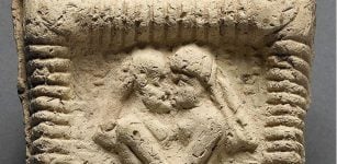 Humanity's Earliest Recorded Kiss Occurred In Mesopotamia 4,500 Years Ago - New Study