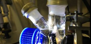Driving On Sunshine: Clean, Usable Liquid Fuels Made From Solar Power