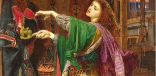 Morgan Le Fay - Heroine Goddess Witch Fay Or A Sorceress In Arthurian Traditions