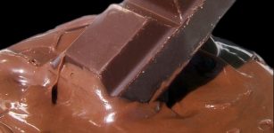 Chocolate With Reduced Sugar And Oat Flour Has The Same Delicious Taste As Original - New Study