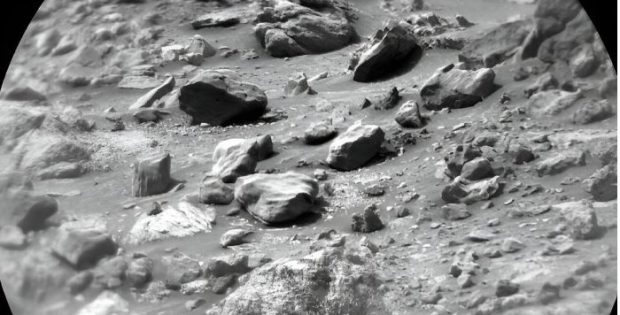 Mars Rover Continues Progress Along Upper Gediz Vallis Ridge