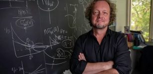 Physicists Probe Quark‑Gluon Plasma Temperatures, Helping Paint Better Picture Of Big Bang