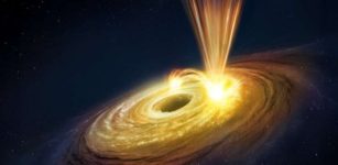 Flaring Black Hole Whips Up Ultra-Fast Winds