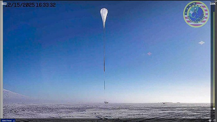 Football-Field-Sized Balloon Takes Flight Over Antarctica In Quest For Dark Matter Answers