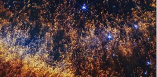 Intricacies Of The Helix Nebula Revealed By Webb