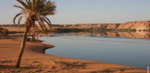 An Oasis Lake In Chad: 10,800 Years Of Precipitation History In The Sahara