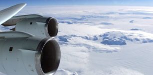 Vast Geological Structure Hidden Beneath The East Antarctic Ice Sheet