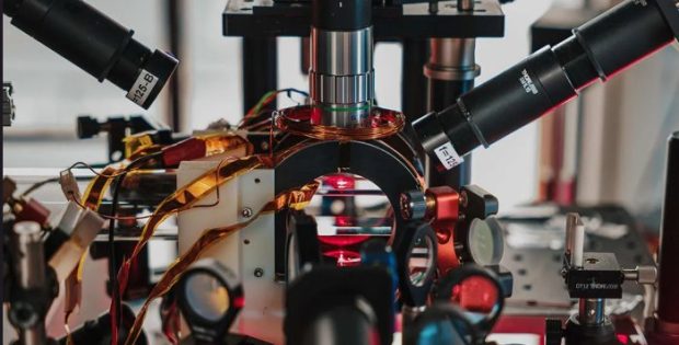 A Scientist Makes A ‘Mini-Universe’ To Measure Time Without Using A Clock